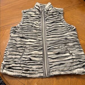 Casual Identity Zip Waterproof Silver or Zebra Print Faux Fur Reversible Vest Xl